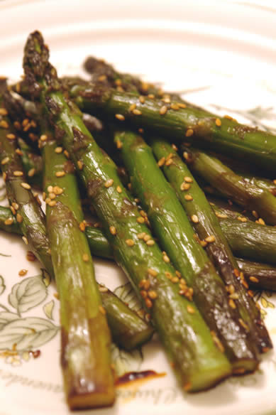 Gluten-Free Sesame Grilled Asparagus
